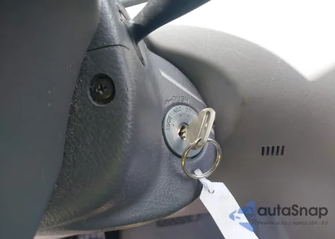 2004 Toyota Corolla Le z USA, uszkodzony, nr VIN 2T1BR32E54C288702